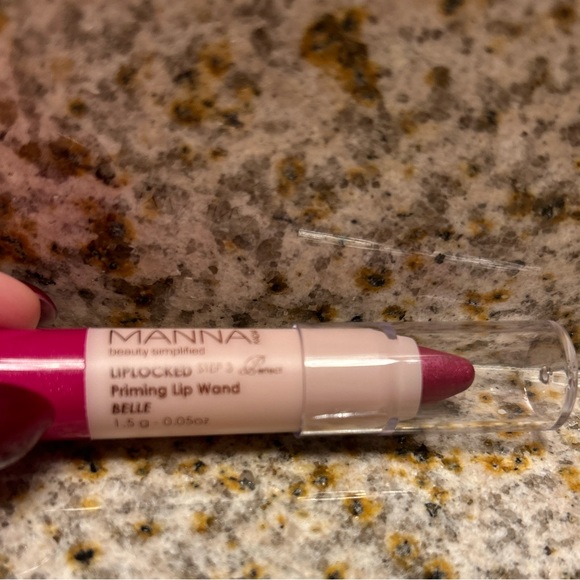 Manna Kadar Priming Lip Wand Belle - Picture 5 of 6